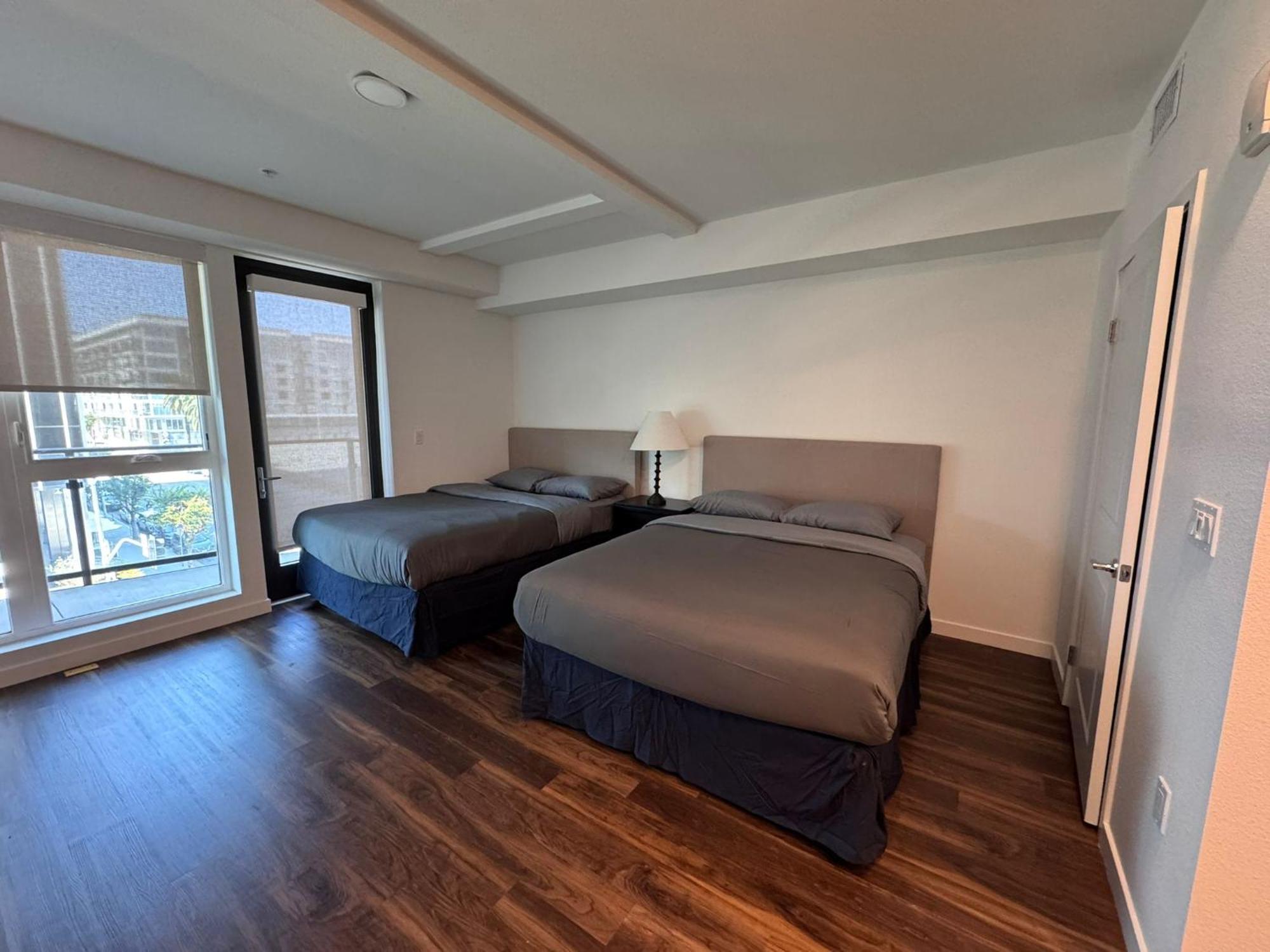 Awesome Loft At Hollywood Free Parking