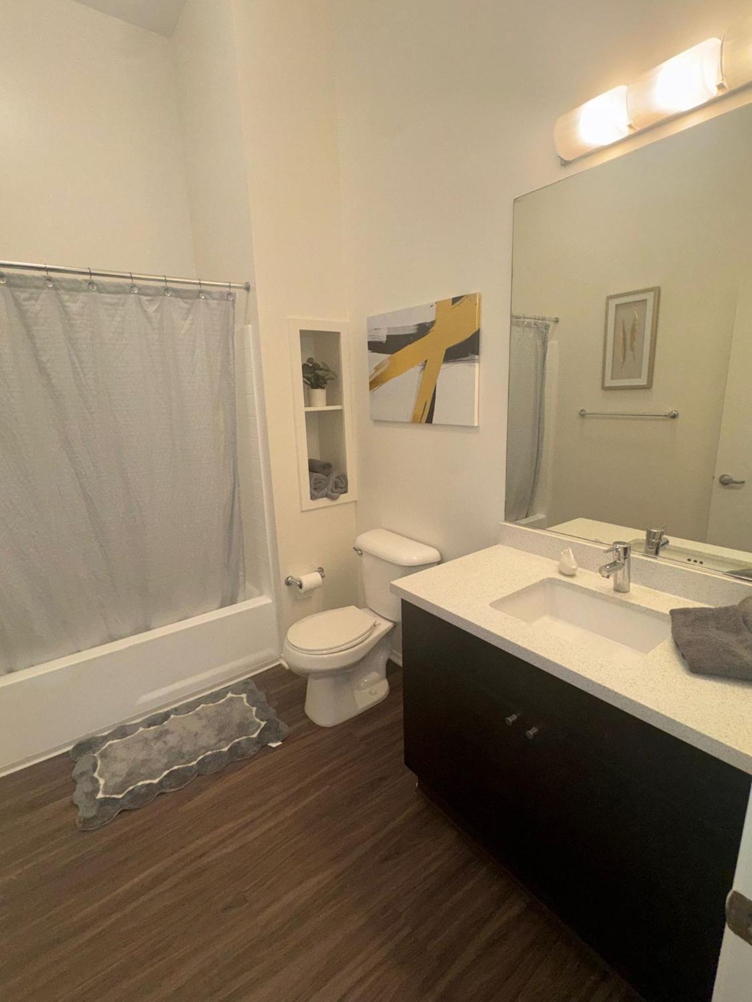 Awesome Loft At Hollywood Free Parking Apartment